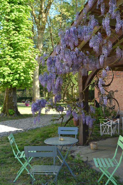 Bed and breakfast Les D'hotes Du Domaine De Lugazaut