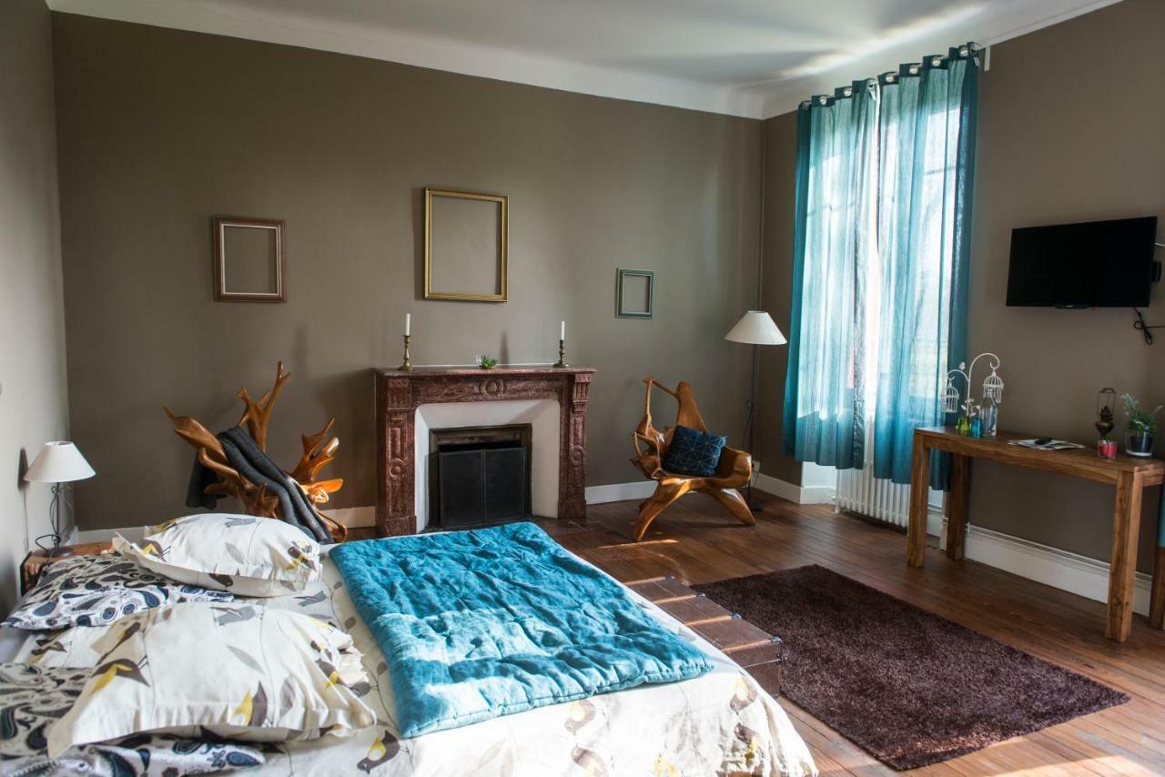 Bed and breakfast Les D'hotes Du Domaine De Lugazaut *